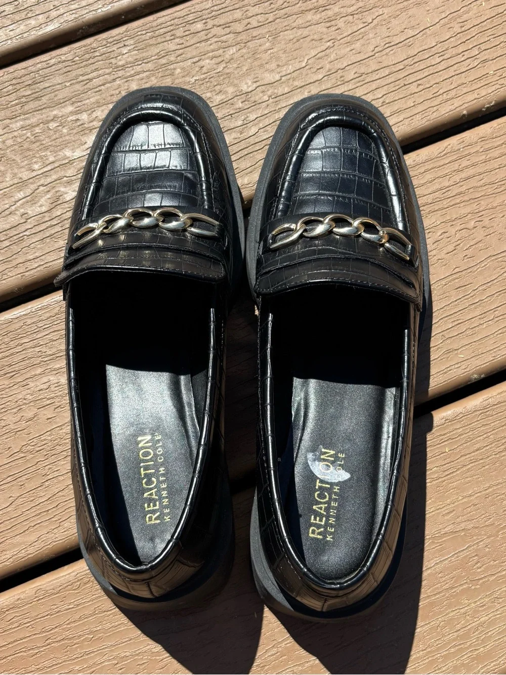 Kenneth Cole Reaction Sienna Lug Gold Chain Loafer - Picture 5 of 7